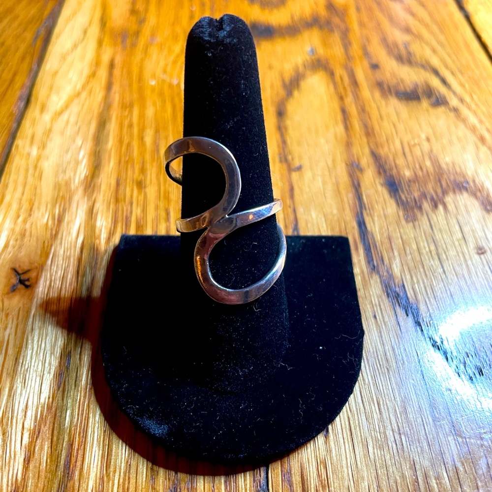 Sterling silver ring-size 8.5